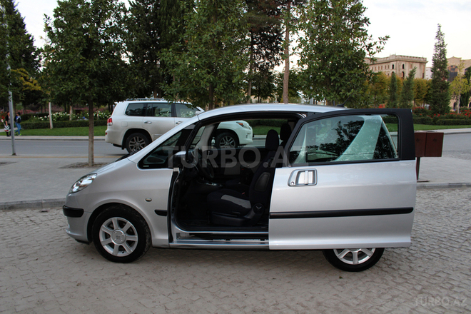 Peugeot  2006, 98,000 km - 1.4 л - Bakı