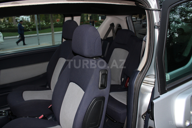 Peugeot  2006, 98,000 km - 1.4 л - Bakı