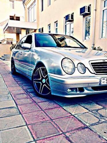 Mercedes E 200 1999, 180 km - 2.0 l - Bakı