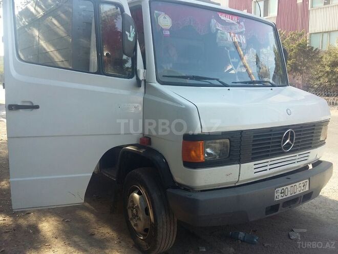 Mercedes 811 D 1992, 255,000 km - 4.0 l - Bakı