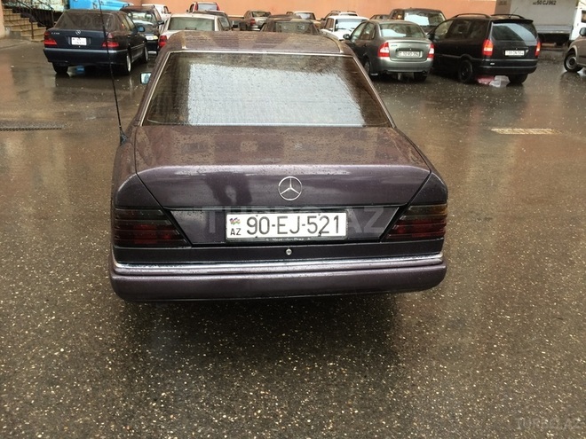Mercedes E 200 1991, 251,041 km - 2.0 l - Bakı