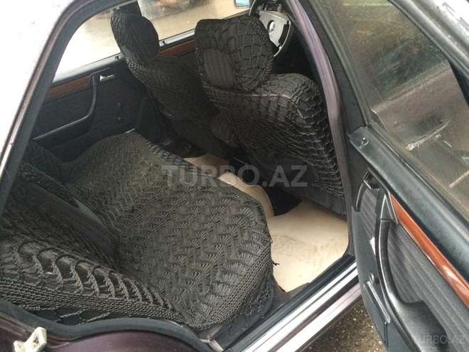 Mercedes E 200 1991, 251,041 km - 2.0 l - Bakı