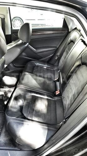 Volkswagen Passat 2011, 130,000 km - 2.5 л - Bakı