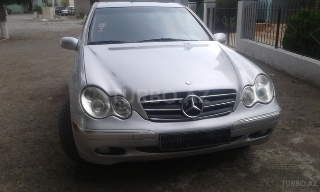Mercedes C 240 2001, 200,000 km - 2.6 l - Tovuz
