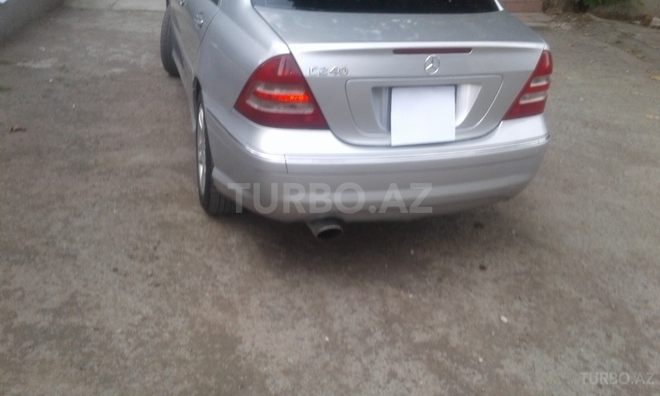 Mercedes C 240 2001, 200,000 km - 2.6 l - Tovuz