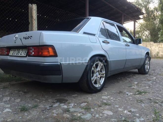 Mercedes 190 1992, 170,000 km - 2.0 l - İsmayıllı