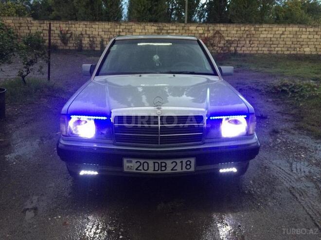 Mercedes 190 1992, 170,000 km - 2.0 l - İsmayıllı