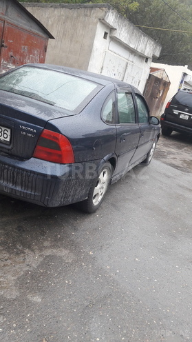 Opel Vectra 1999, 178,000 km - 1.6 l - Bakı