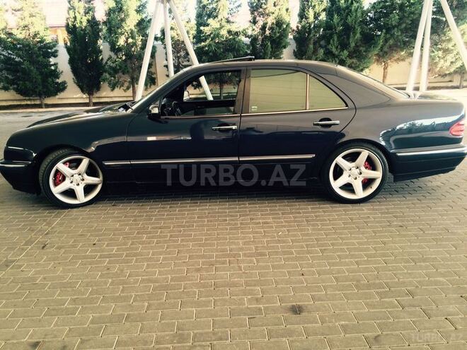 Mercedes E 280 2000, 167,900 km - 2.8 л - Bakı