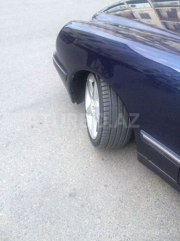 Mercedes E 280 2000, 167,900 km - 2.8 л - Bakı