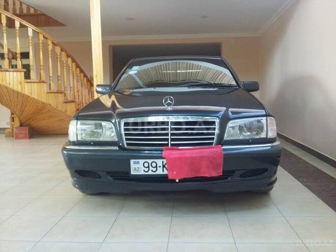Mercedes C 240 2000, 240,000 km - 2.4 l - Bakı