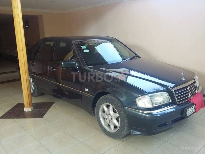 Mercedes C 240 2000, 240,000 km - 2.4 l - Bakı
