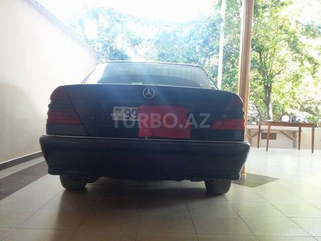 Mercedes C 240 2000, 240,000 km - 2.4 l - Bakı