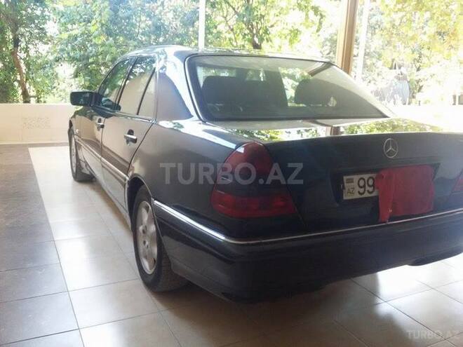 Mercedes C 240 2000, 240,000 km - 2.4 l - Bakı