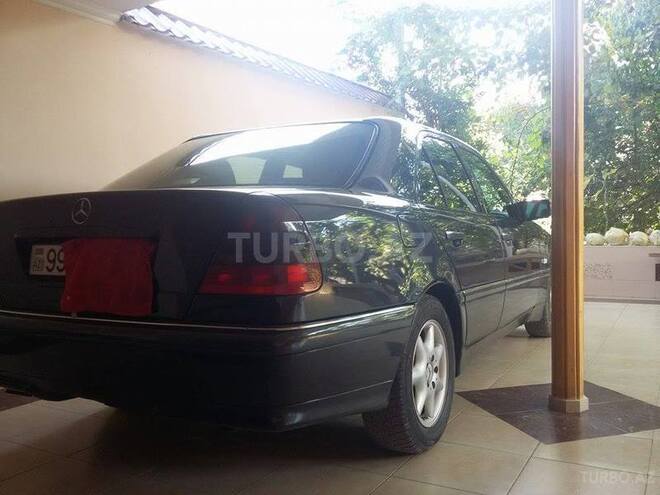 Mercedes C 240 2000, 240,000 km - 2.4 l - Bakı
