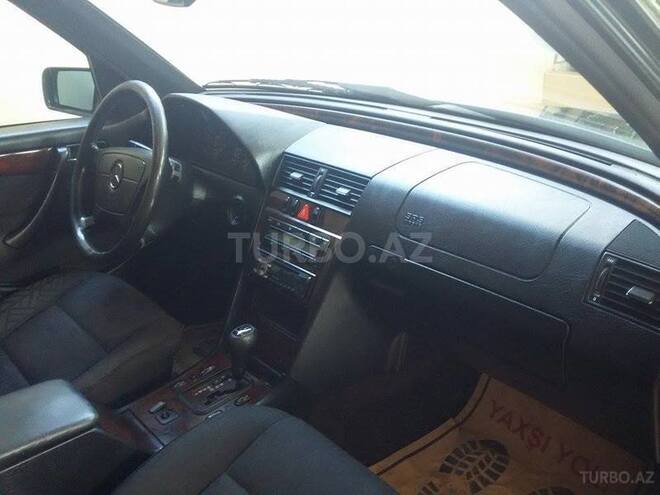 Mercedes C 240 2000, 240,000 km - 2.4 l - Bakı