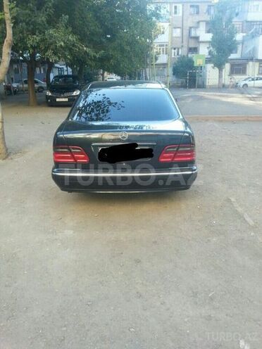 Mercedes E 280 2000, 191,065 km - 2.8 l - Gəncə