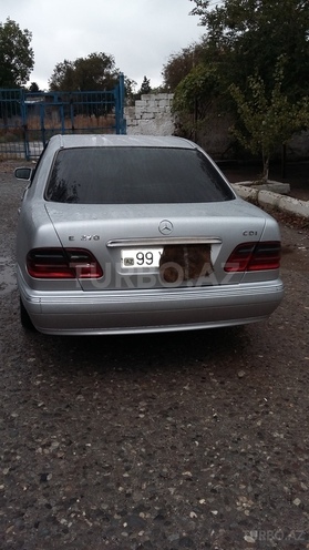 Mercedes E 270 2001, 4,003,100 km - 2.7 l - Sumqayıt