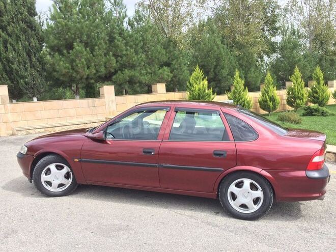 Opel Vectra 1999, 323,000 km - 1.6 l - Bakı