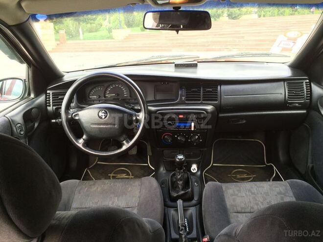 Opel Vectra 1999, 323,000 km - 1.6 l - Bakı