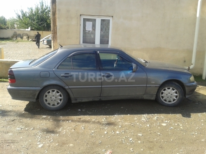 Mercedes C 240 1998, 2,599 km - 2.4 л - Bakı