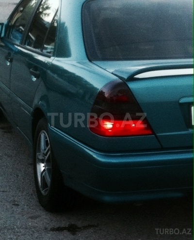 Mercedes C 180 1998, 250,000 km - 0.2 л - Xudat