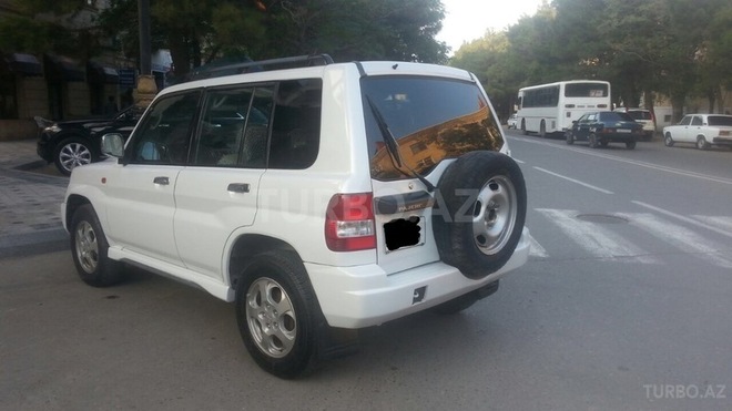 Mitsubishi Pajero io 2000, 190,000 km - 2.0 l - Sumqayıt