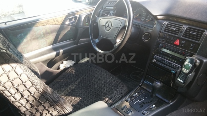 Mercedes E 280 1997, 340,000 km - 2.8 l - Bakı