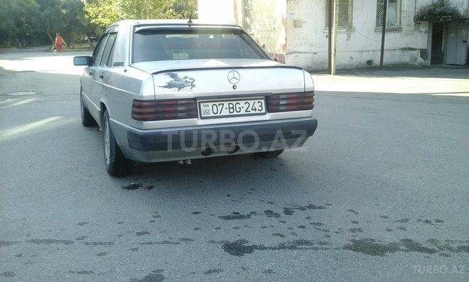 Mercedes 190 1991, 300,000 km - 2.0 l - Bakı