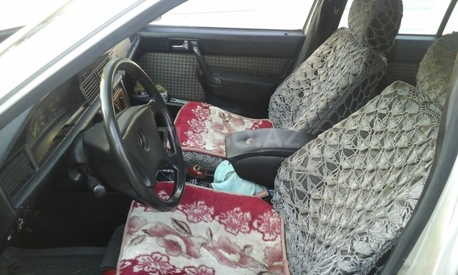 Mercedes 190 1991, 300,000 km - 2.0 l - Bakı