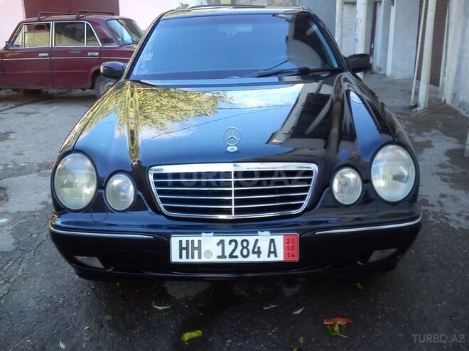 Mercedes E 200 2001, 265,000 km - 2.0 л - Bakı