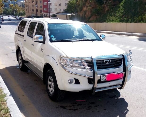 Toyota Hilux 2012, 51,800 km - 2.5 l - Bakı
