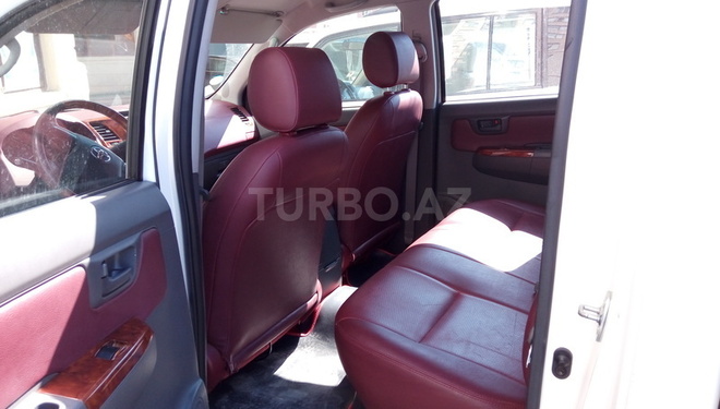 Toyota Hilux 2012, 51,800 km - 2.5 l - Bakı