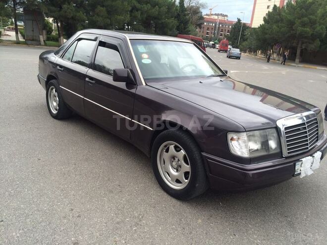 Mercedes E 200 1991, 241,000 km - 2.0 l - Bakı