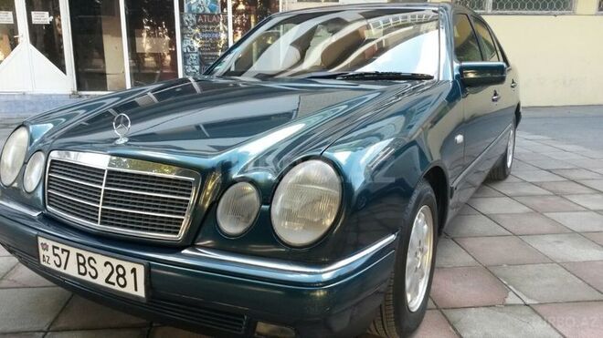 Mercedes E 200 1998, 167,000 km - 2.0 l - Mingəçevir