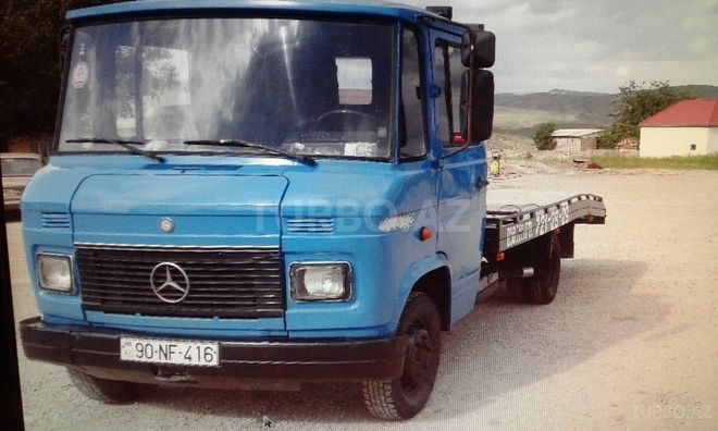 Mercedes 408 D 1982, 201,454 km - 0.3 l - Qobustan