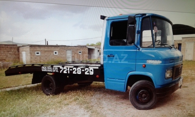 Mercedes 408 D 1982, 201,454 km - 0.3 l - Qobustan