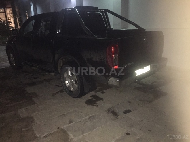 Nissan Navara 2013, 102,000 km - 2.5 l - Bakı
