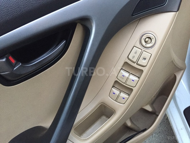 Hyundai Elantra 2011, 88,288 km - 1.8 l - Sumqayıt