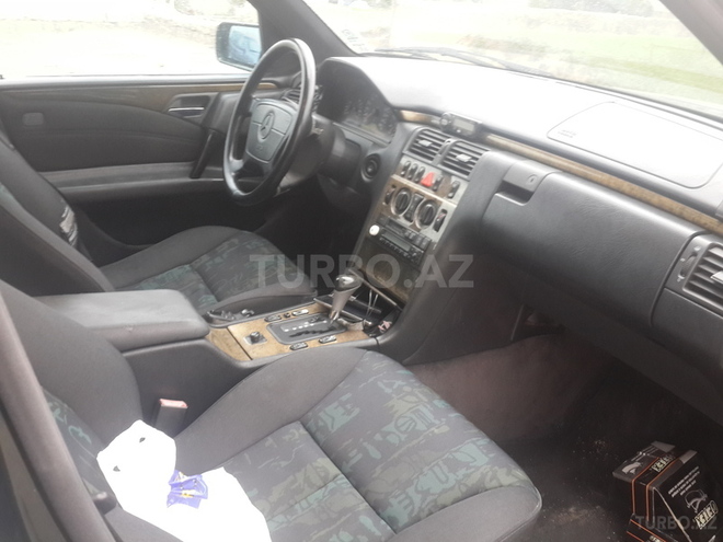 Mercedes E 320 1996, 289,000 km - 3.2 л - Bakı