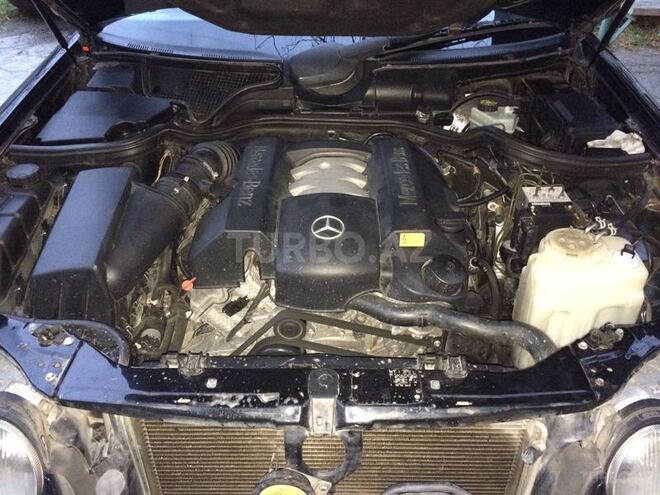 Mercedes E 240 1998, 285,000 km - 2.4 l - Bakı