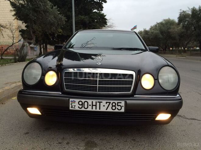 Mercedes E 240 1998, 285,000 km - 2.4 l - Bakı