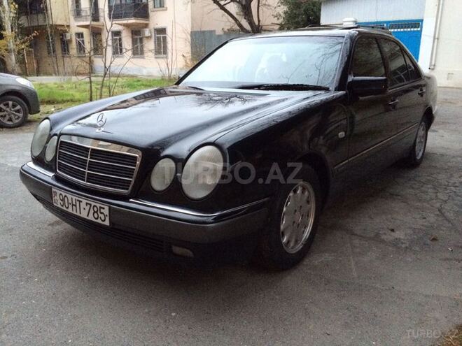 Mercedes E 240 1998, 285,000 km - 2.4 l - Bakı