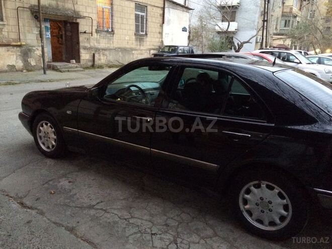 Mercedes E 240 1998, 285,000 km - 2.4 l - Bakı