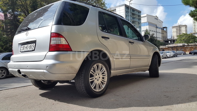 Mercedes ML 270 2004, 214,700 km - 2.7 l - Bakı