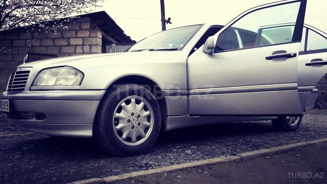 Mercedes C 180 1998, 310,000 km - 1.8 l - Zaqatala