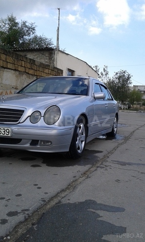 Mercedes E 220 2000, 237,000 km - 2.2 l - Sumqayıt