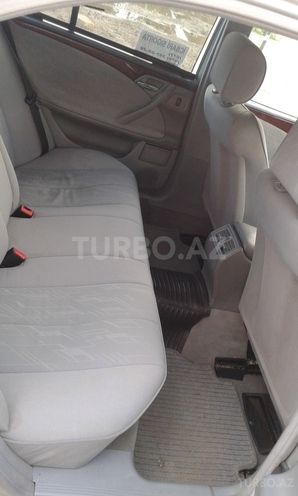 Mercedes E 220 2000, 237,000 km - 2.2 l - Sumqayıt