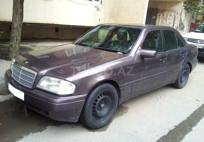 Mercedes C 180 1995, 330,000 km - 1.8 l - Bakı