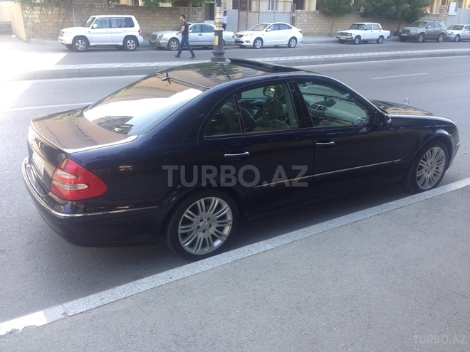 Mercedes E 240 2003, 172,000 km - 1,291.2 л - Bakı